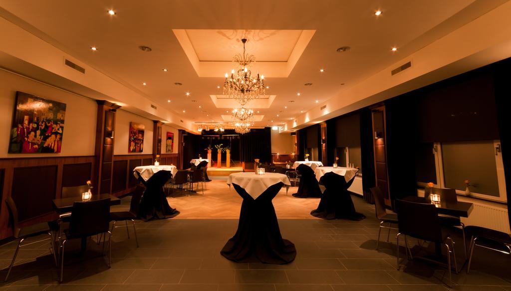 Hotel Restaurant St. Lambert Helmond Exterior foto